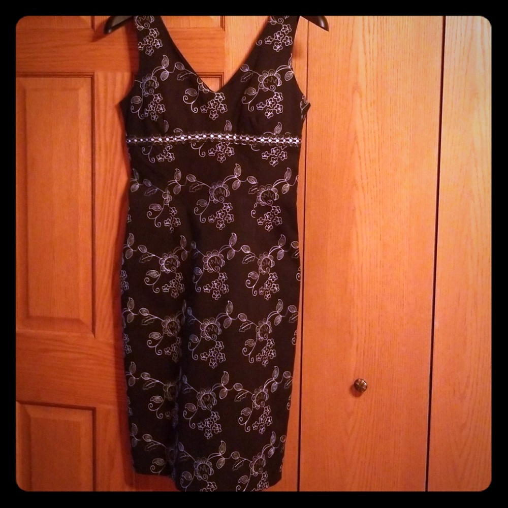 Aqua-Sleeveles black dress